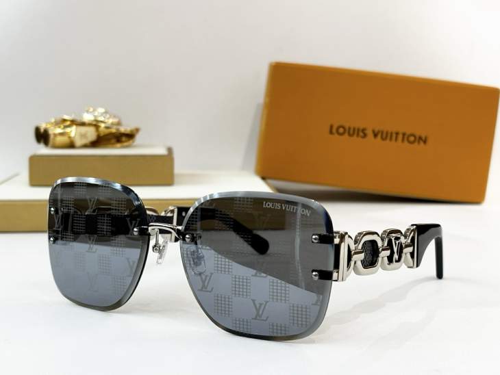 Picture of Louis Vuitton Sunglasses _SKUfw75331593fw